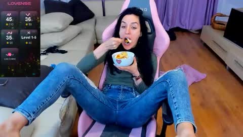 Erika online show from October 1, 5:45 am