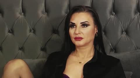 Erica online show from December 18, 9:08 pm