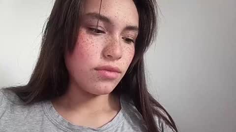 Erika online show from December 9, 9:05 pm