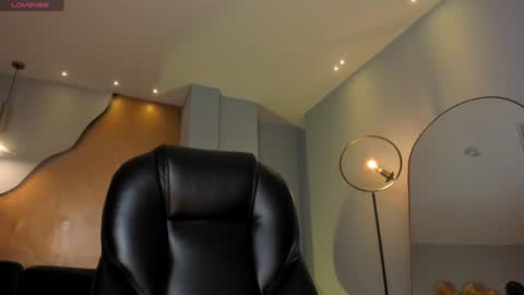 Erika Benz online show from February 5, 12:27 pm