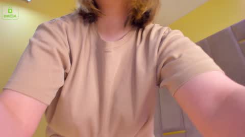 Erika online show from December 2, 4:14 am