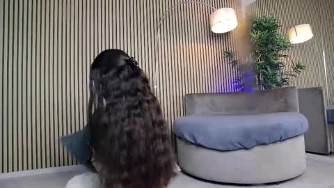 erikarossee online show from October 27, 6:09 am