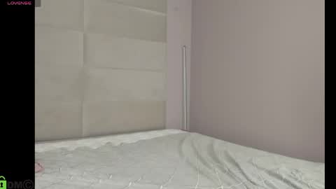 Erin online show from May 23, 9:51 am
