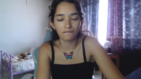 Snapshot of erina_1 chatting on January 13, 4:41 pm erina_1 online show from January 13, 4:41 pm