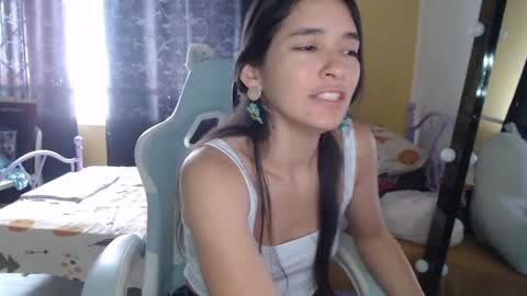 Snapshot of erina_1 chatting on September 18, 4:27 pm erina_1 online show from September 18, 4:27 pm