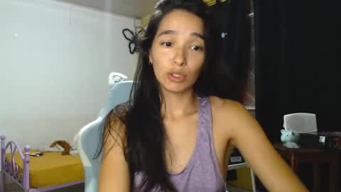 Snapshot of erina_1 chatting on February 7, 1:36 am erina_1 online show from February 7, 1:36 am