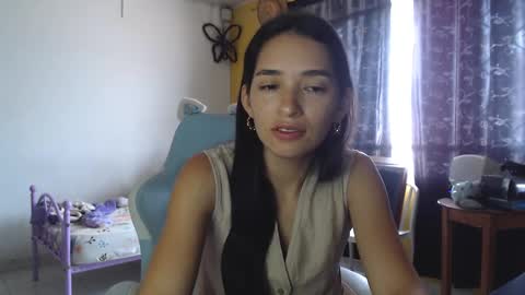 Snapshot of erina_1 chatting on March 10, 4:57 pm erina_1 online show from March 10, 4:57 pm