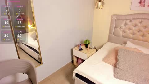 Escarlet online show from November 19, 12:38 pm