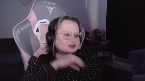 esfir_ online show from October 31, 11:58 am