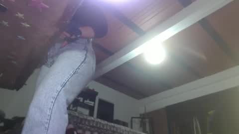 Eskela911 online show from January 25, 1:54 am