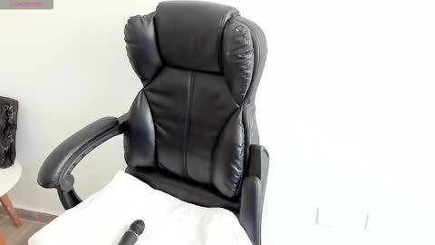 Estefanii R online show from February 3, 2:22 pm