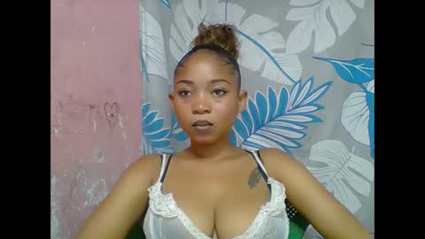 estelah20 online show from February 2, 5:50 am