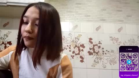 estellekirbo online show from February 22, 2:18 pm