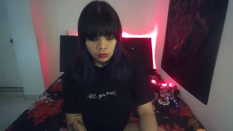 Snapshot of eta_carinae6 chatting on December 24, 9:55 pm eta_carinae6 online show from December 24, 9:55 pm