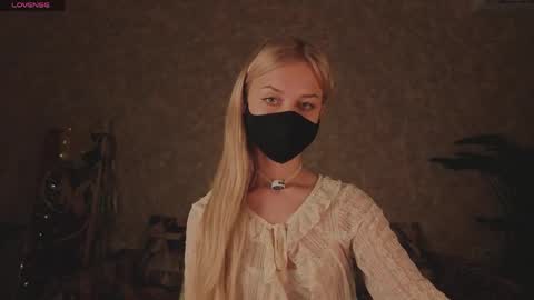 Sophia online show from March 31, 1:16 am