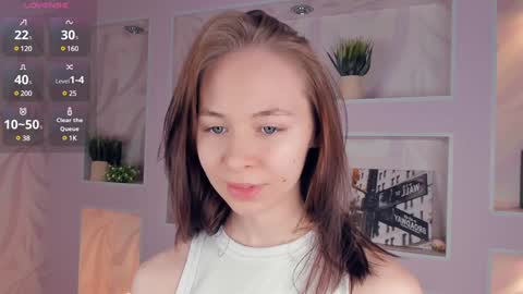 Snapshot of eugeniabrainard chatting on December 6, 6:59 am Eugenia online show from December 6, 6:59 am