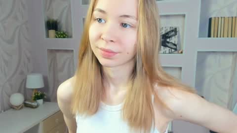 Snapshot of eugeniabrainard chatting on December 29, 7:17 am Eugenia online show from December 29, 7:17 am