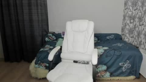 Eva online show from September 11, 6:30 pm