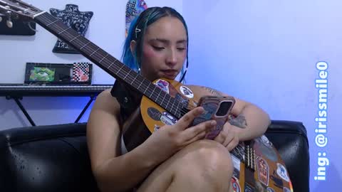 Snapshot of eva_brooks1 chatting on January 16, 11:48 pm Iris Smile independent model online show from January 16, 11:48 pm