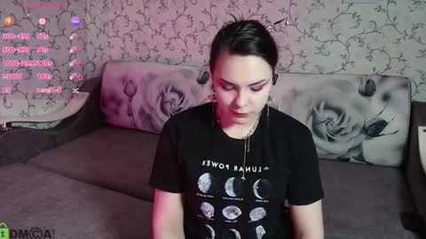 Eva  online show from February 21, 5:24 pm