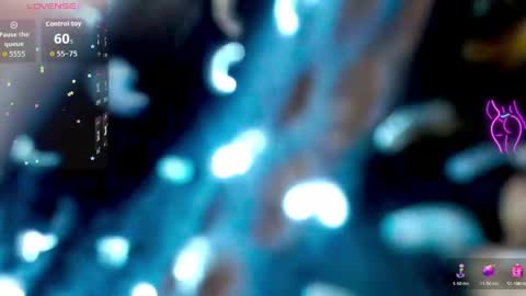 EVA online show from April 1, 4:15 pm