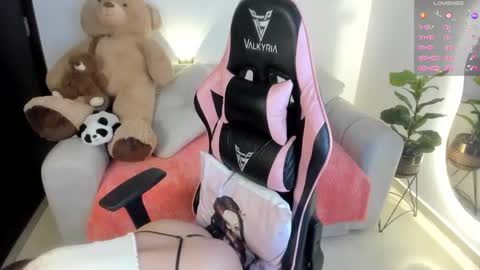 Eva   online show from February 27, 5:13 am