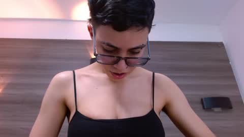 Snapshot of eva_monwalker chatting on March 10, 7:29 pm Eva cute online show from March 10, 7:29 pm