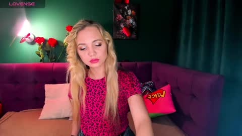Snapshot of eva_moran chatting on February 21, 1:33 am Eva 3 online show from February 21, 1:33 am
