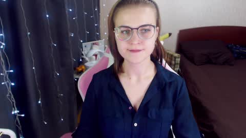 Snapshot of eva_orchid chatting on January 18, 10:06 am Eva online show from January 18, 10:06 am
