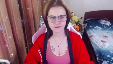 Snapshot of eva_orchid chatting on December 18, 7:41 pm Eva online show from December 18, 7:41 pm