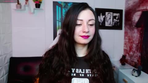 Eva online show from April 18, 2:52 pm