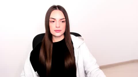 Snapshot of eva_rossee_ chatting on January 27, 7:03 pm Eva online show from January 27, 7:03 pm