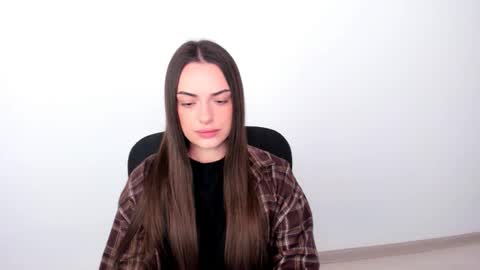 Snapshot of eva_rossee_ chatting on February 20, 7:30 pm Eva online show from February 20, 7:30 pm
