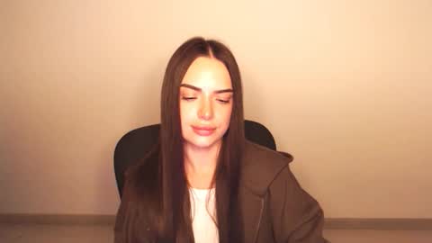 Snapshot of eva_rossee_ chatting on October 4, 7:07 pm Eva online show from October 4, 7:07 pm