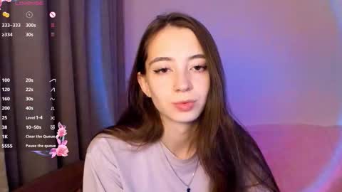 evabradly online show from November 4, 6:46 pm