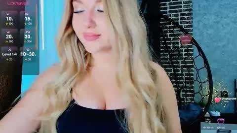 Eva  online show from September 23, 3:15 am