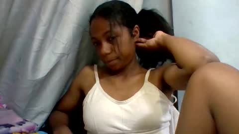 evahaldy online show from April 18, 1:35 pm