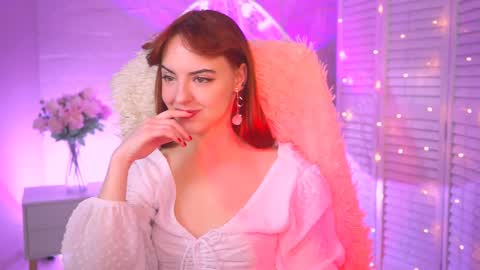 Eva  online show from February 5, 9:04 am