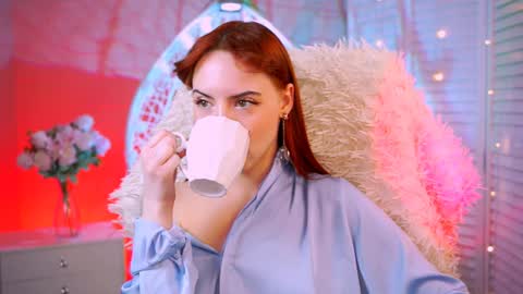 Eva  online show from February 3, 12:47 pm