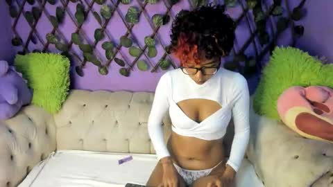 Snapshot of evangely15 chatting on September 23, 12:03 pm evangely online show from September 23, 12:03 pm