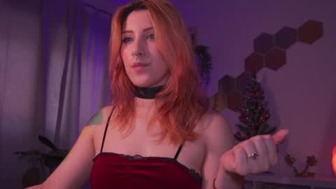 Snapshot of evapunkprincess chatting on December 27, 10:23 am Eva online show from December 27, 10:23 am