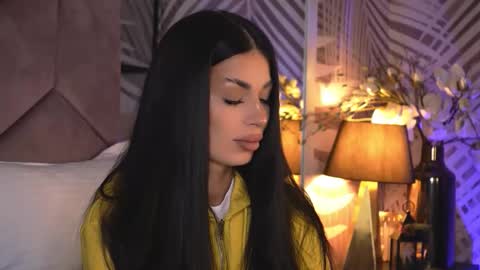 EvaRhea online show from February 2, 4:00 am