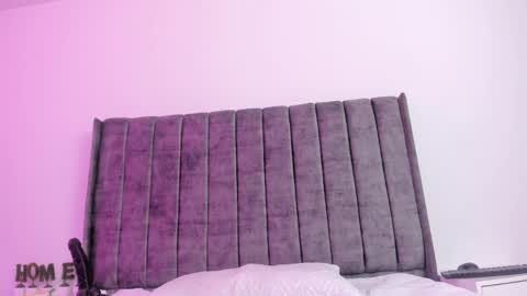 evelin__thompsson online show from April 11, 6:30 am