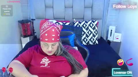 Snapshot of evelin_zaens chatting on October 16, 6:05 am evelin zaens online show from October 16, 6:05 am