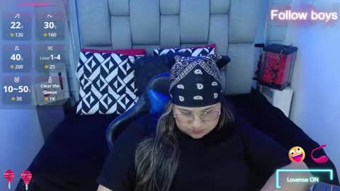 Snapshot of evelin_zaens chatting on October 19, 6:37 am evelin zaens online show from October 19, 6:37 am