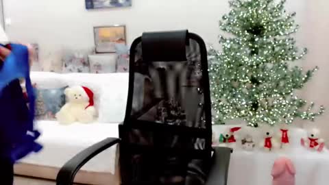 evelove online show from January 17, 5:31 pm