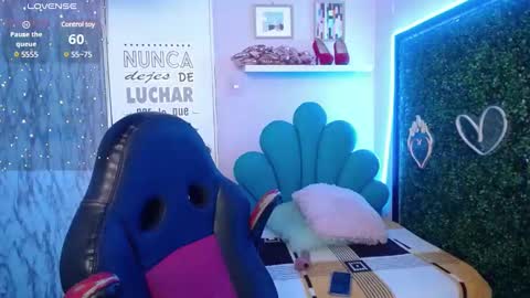 Snapshot of evelyn_mature19 chatting on March 3, 7:03 pm Juliana online show from March 3, 7:03 pm
