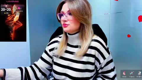 evelyne_rose online show from February 15, 5:41 am