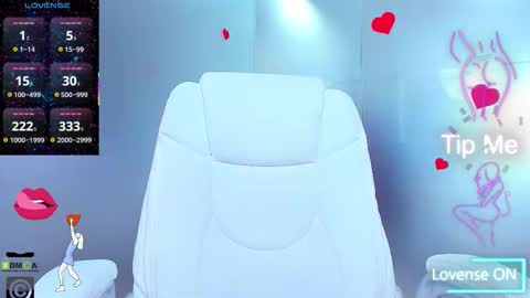 evelyne_rose online show from February 2, 6:23 am