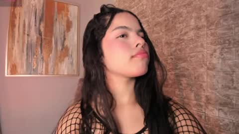 Snapshot of everyh chatting on February 5, 8:14 pm Sophia online show from February 5, 8:14 pm